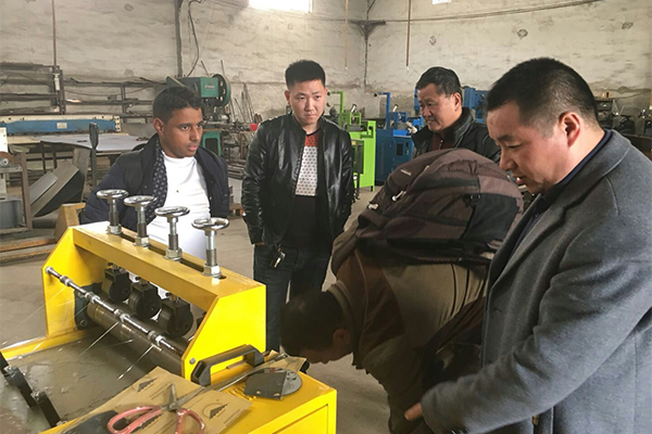 Warmly Welcome Algerian Merchants To Visit Shandong Lvbei Joint Manufacturing Company For Procurement Equipment