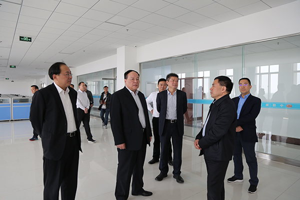Warmly Welcome Hebi Municipal Party Committee Secretary Fan Xiufang And Mayor Guo Hao To Visit Shandong Lvbei For Inspection