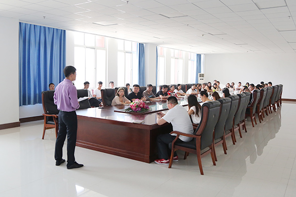 Shandong Lvbei Organized E-Commerce Team Business Communication Skills Training