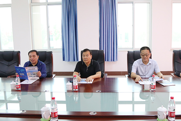 Warmly Welcome The Leaders Of the Ministry Of Industry And Information Technology And The Provincial Commission Of Economy And Information Technology To Visit Shandong LvBei