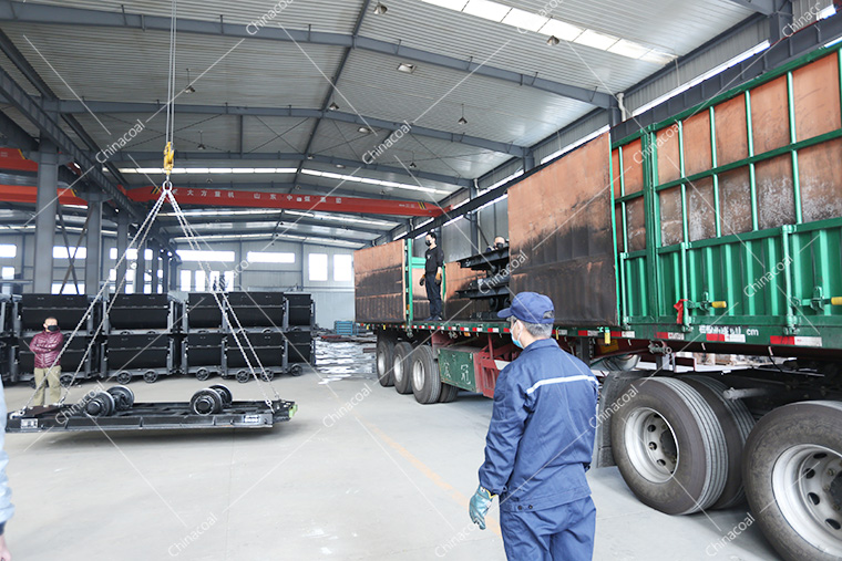 Shandong Lvbei A Batch Flat Cart And Miner Equipment Sent Separately Shanxi And Anhui Province