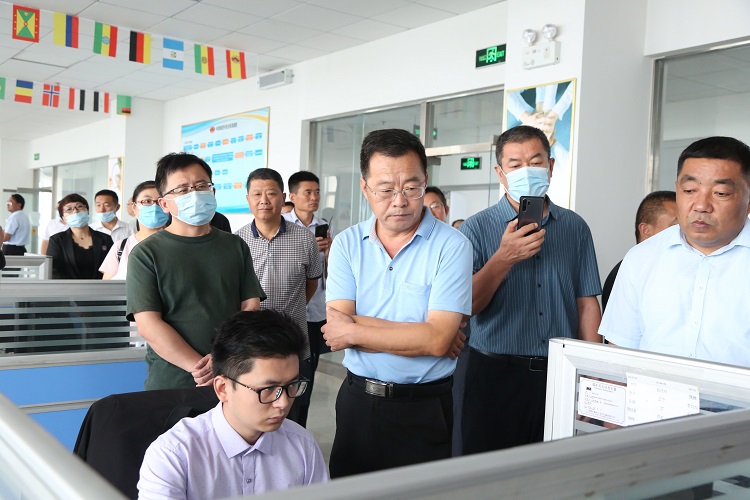 Warm Welcome Tai'An City Daiyue District Bureau Of Industry And Information Technology Leadership And Outstanding Entrepreneurs Visit Shandong Lvbei 