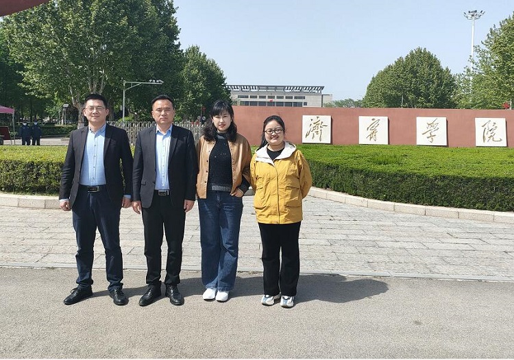 Shandong Lvbei Went To Jining College To Discuss School-Enterprise Cooperation